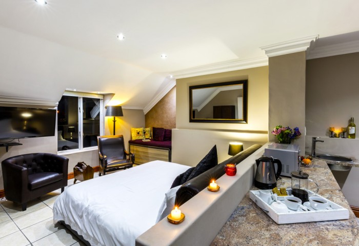 Luxury Room (Upstairs)